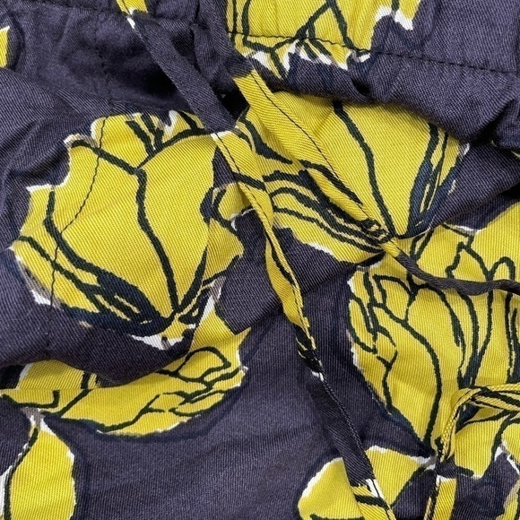 Gap track shorts - Picture 3 of 7